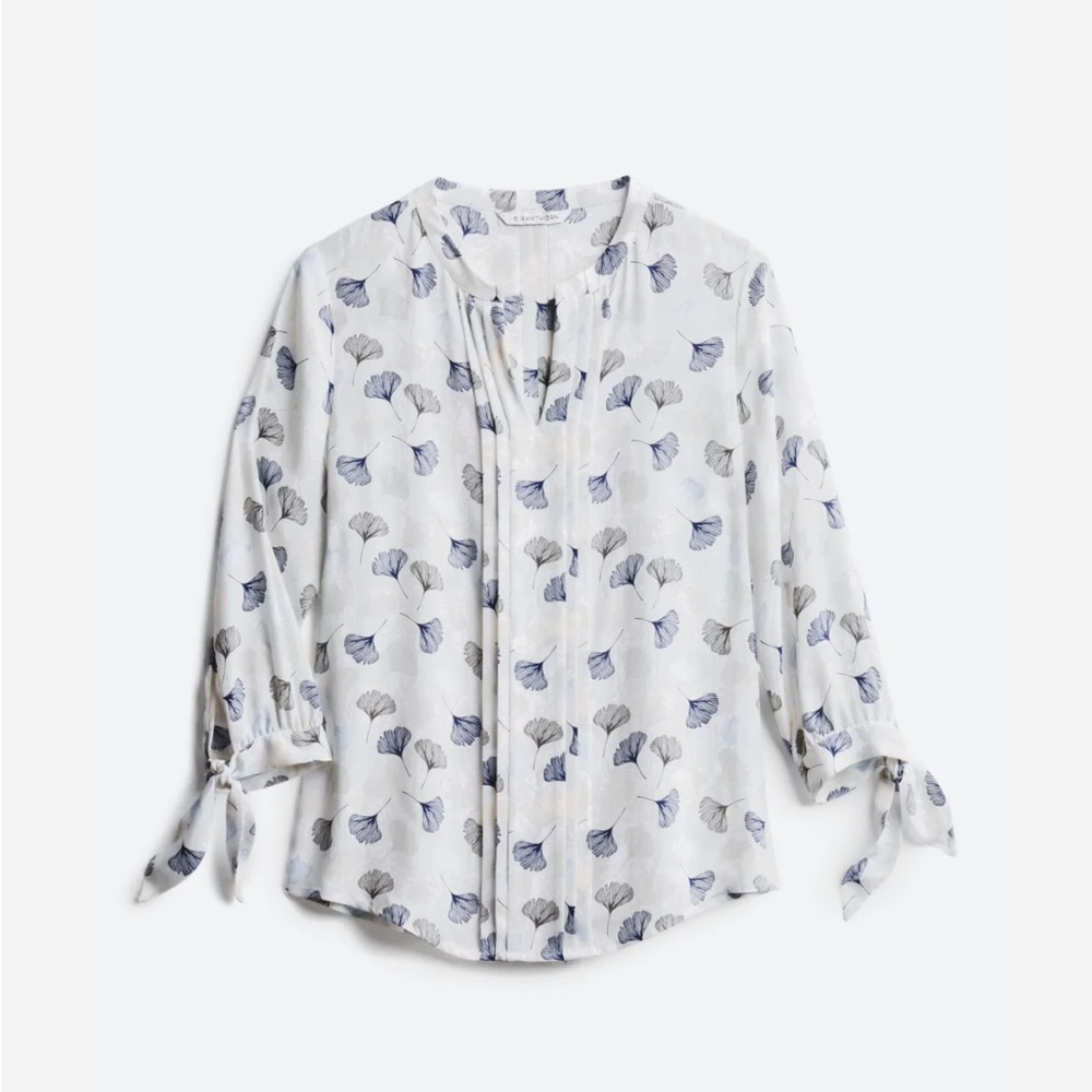 41 Hawthorne Long Sleeve Blue and White Blouse Size S